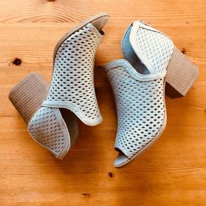 Qupid open toe shoes 👠